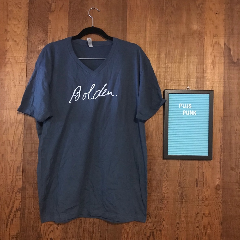 Next Level Bolden Gray V- neck Men’s XL